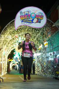 BIB: 5571
                            <button type="button" onclick="openModal(21830496)" class="btn btn-primary btn-sm float-right btn-popup" data-toggle="modal" data-target=".modal-high-quality">
                        <i class="fas fa-shopping-cart"></i> Add to Cart
                    </button>
                                            <button type="button" onclick="isThisMe(21830496, true)" class="btn btn-success btn-sm float-right btn-popup btn-isme hidden" data-toggle="tooltip" data-placement="bottom" title="นี่คือรูปของคุณใช่ไหม คลิกที่นี่เพื่อเอาเข้าอัลบั้ม">
                        <i class="fas fa-plus"></i> Add to album
                    </button>
                    <button type="button" onclick="isThisMe(21830496, false)" class="btn btn-warning btn-sm float-right btn-popup btn-isnotme hidden">
                        <i class="fas fa-ban"></i> Remove from album
                    </button>